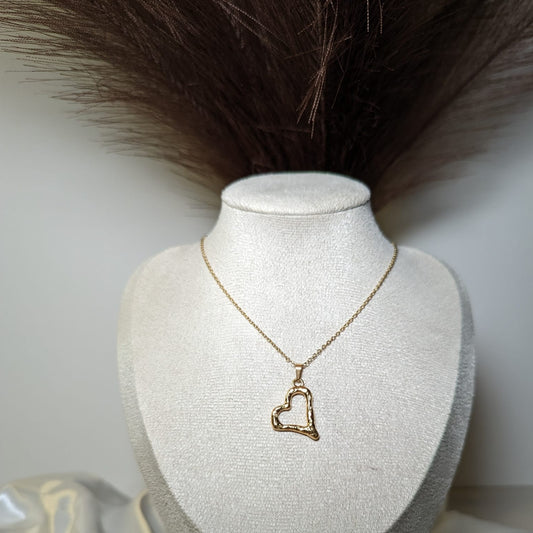 ETERNAL LOVE NECKLACE